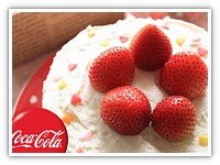 Makadamijska krem torta sa jagodama Makadamijska krem torta sa jagodama