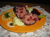 Salata sa cveklom, celerom, krompirom i jabukom