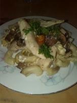Makarone sa belim mesom