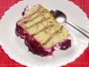 Vanil torta sa višnja prelivom