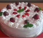 Jednostavna torta sa jagodama