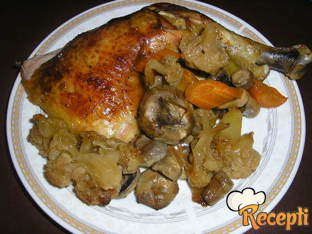 Piletina sa kiselim povrćem i šampinjonima