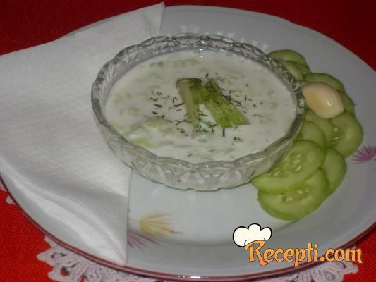 Tarator salata (2)