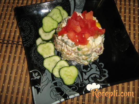 Salata sa ćuretinom (2)