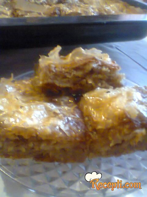 Baklava sa orasima