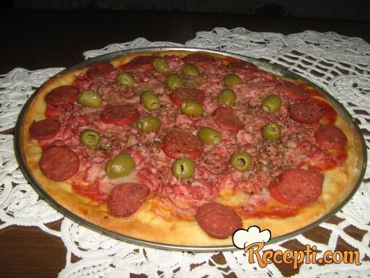 Pizza sa maslinama