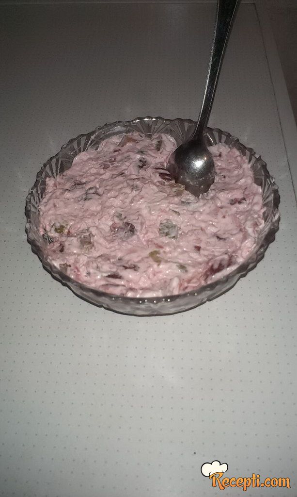 Pink salata