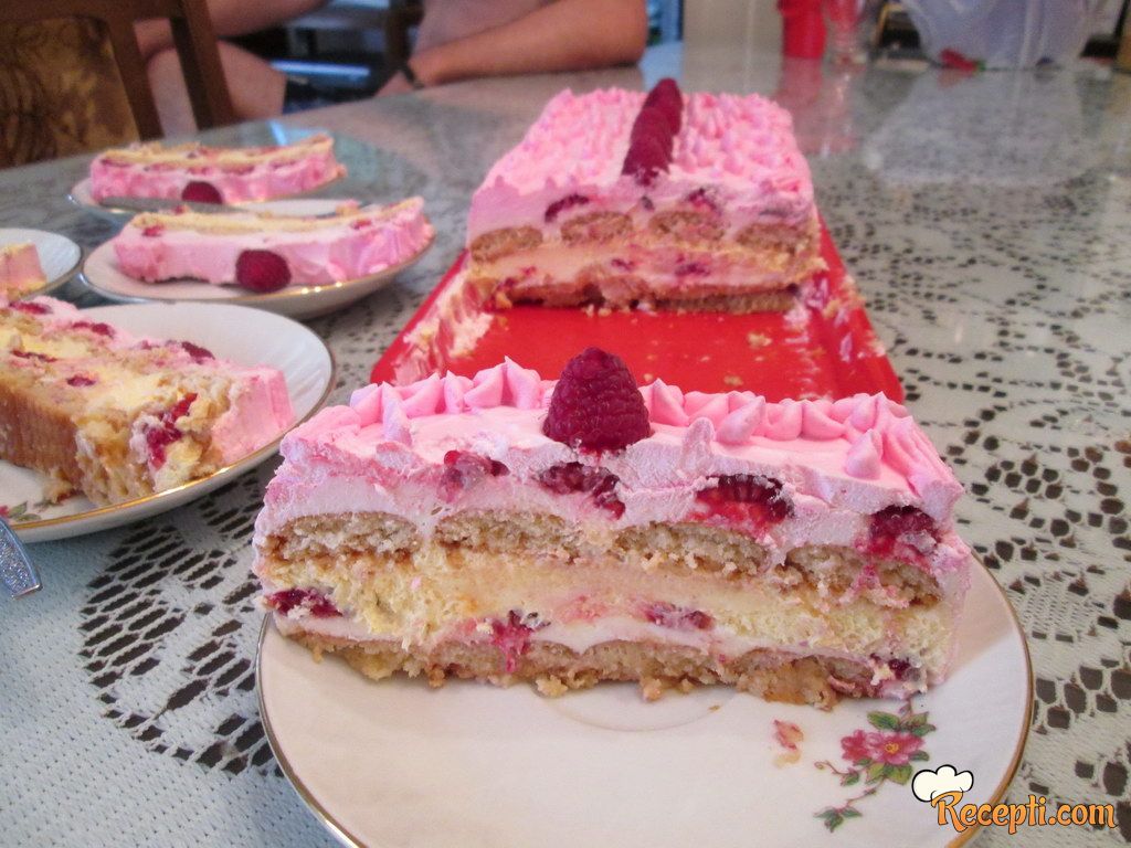 Torta sa malinama (4)