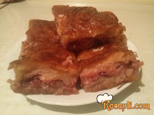 Baklava sa višnjama (5)