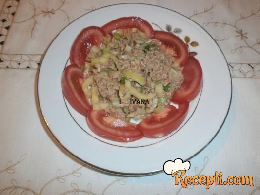 Salata sa tunjevinom (5)