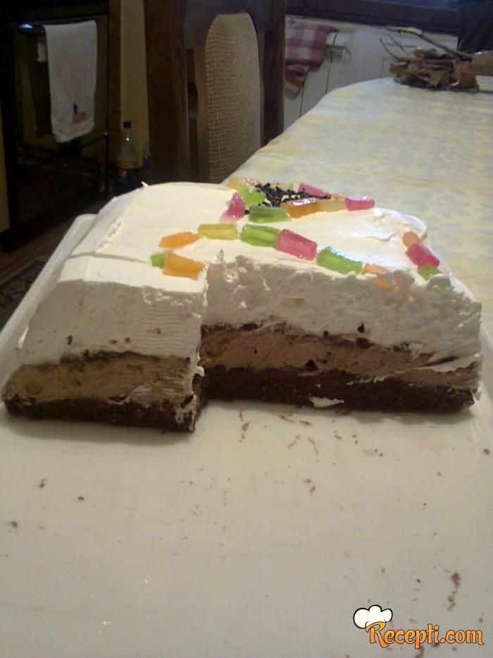 Lešnik torta (7)