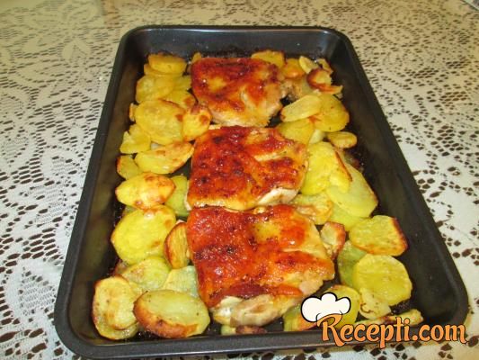 Krompir i piletina sa začinima za roštilj