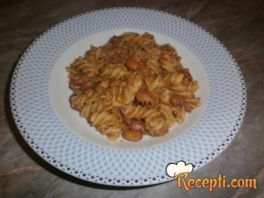 Pasta chili con carne