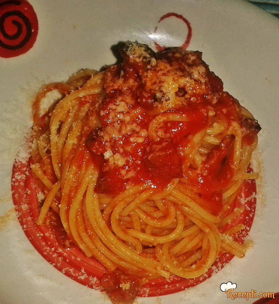 Špageti all'amatriciana