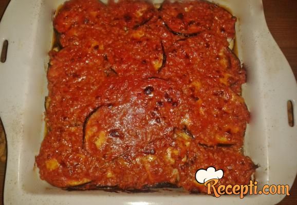 Parmigiana di melanzane al ragù