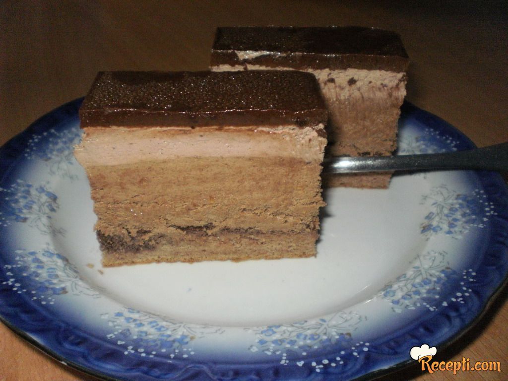 Čokoladna torta sa plazmom