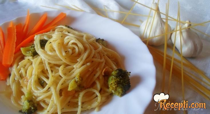 Špageti *broccoli, aglio e olio*