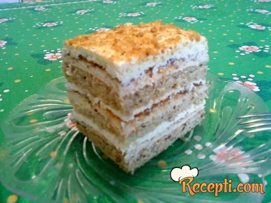 Lešnik-grilijaš torta