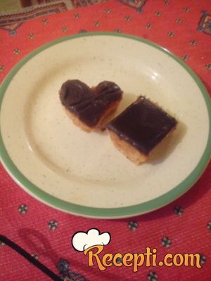 Medeno srce kolač (2)