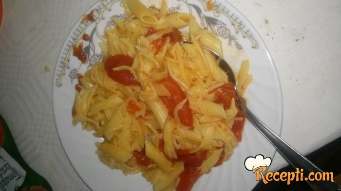 Crvena pasta (Red pasta)