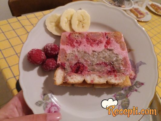 Voćna piškota torta