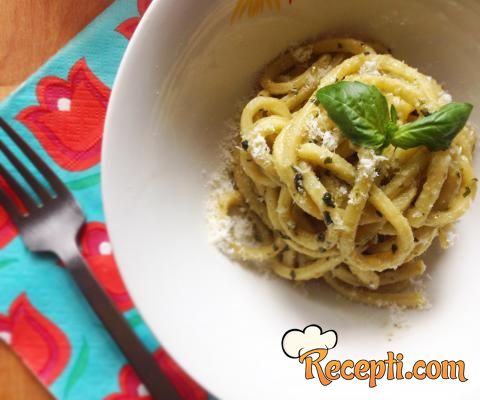 Domaći pesto sos