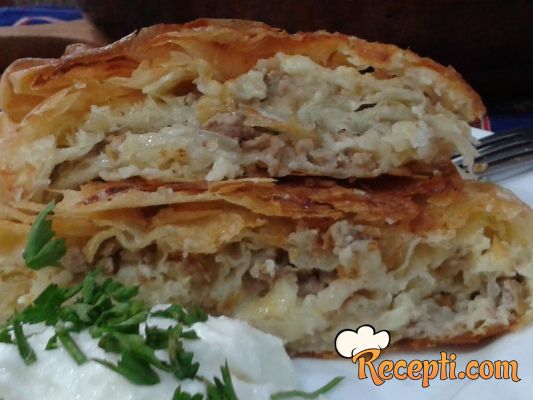 Preliveni burek s mesom