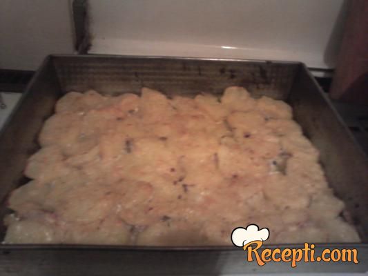 Zapečeni krompir (2)