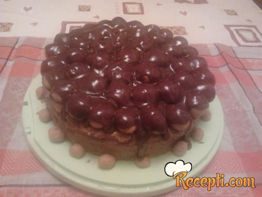 Zlatna lešnik torta