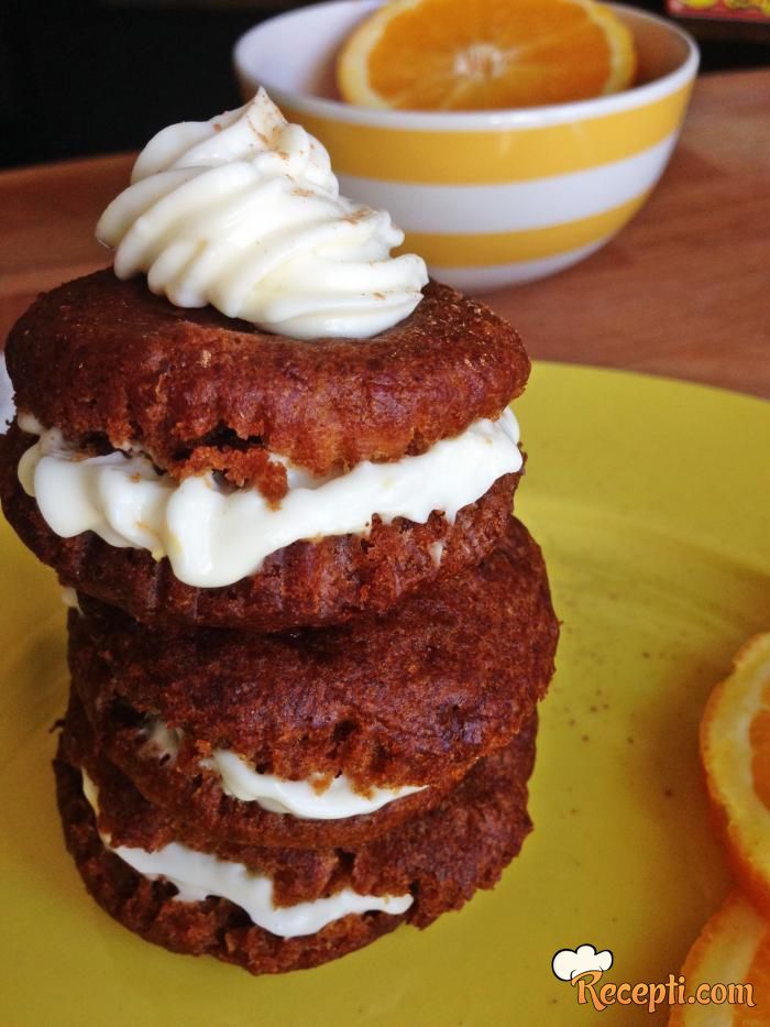 Mini carrot cakes