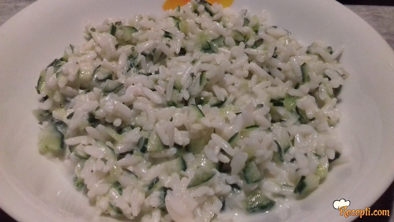 Tzatziki salata (2)