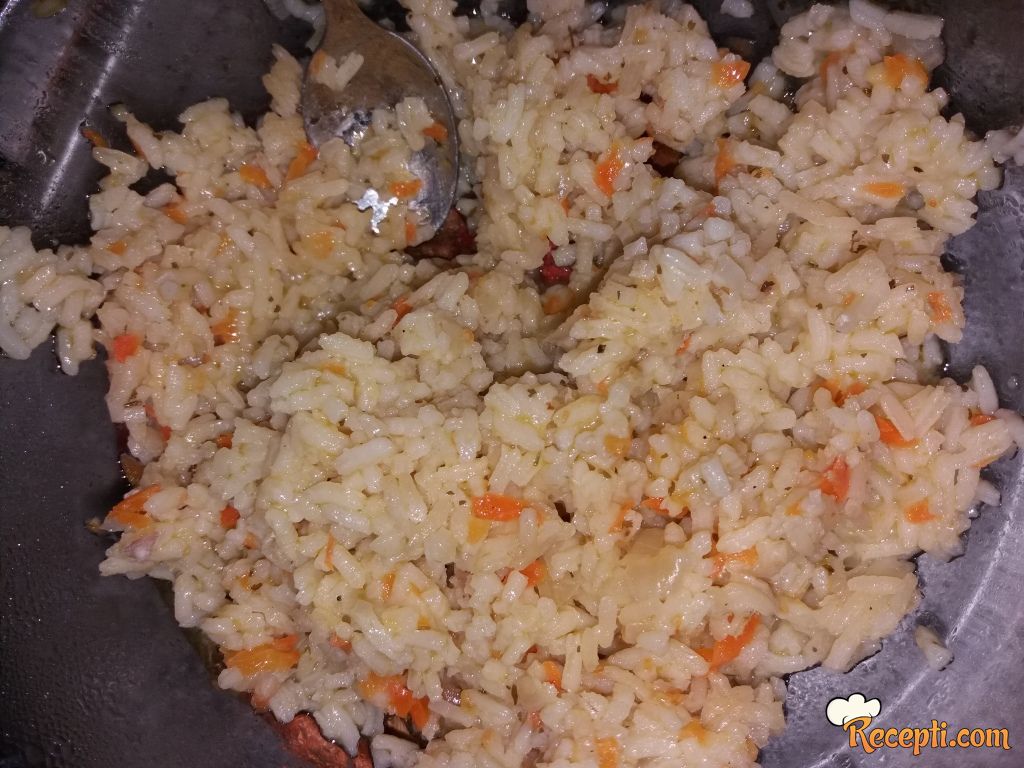 Piletina u sosu sa rižom