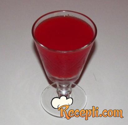 Gusti sok od jagoda