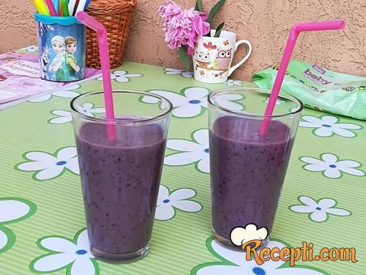 Smoothie sa kupinama