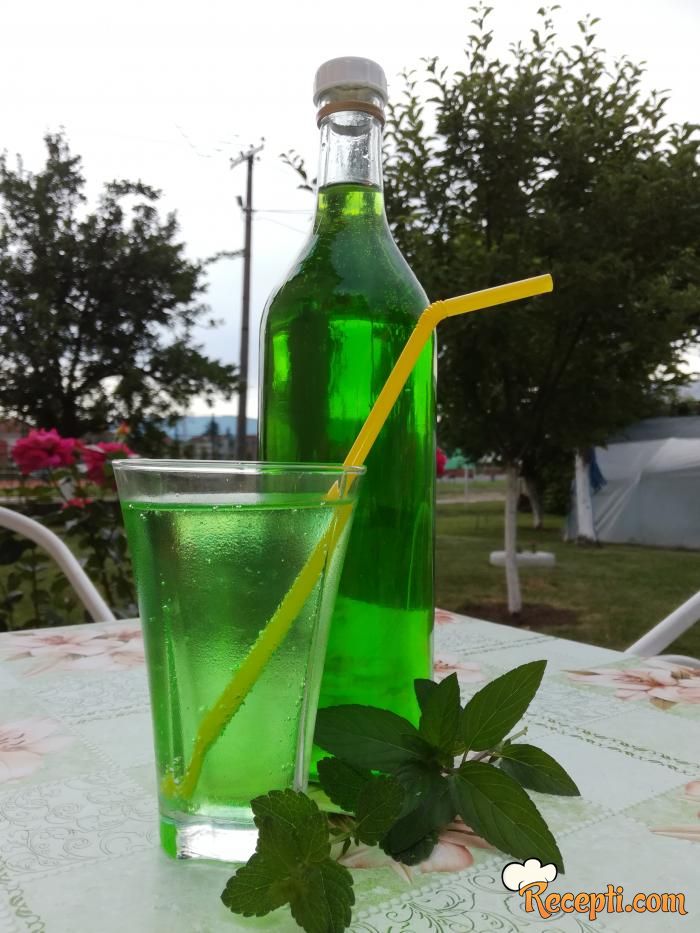 Sok od nane sa matičnjakom (sirup)