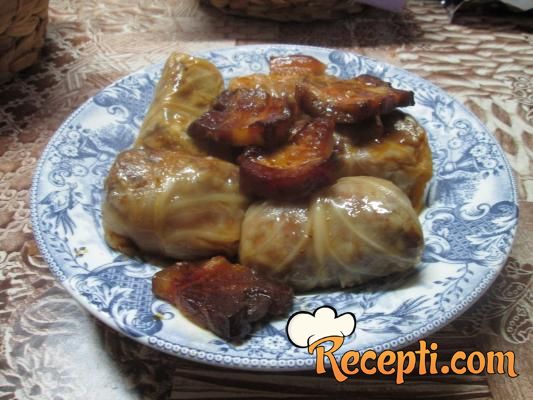 Sarma sa slanincom