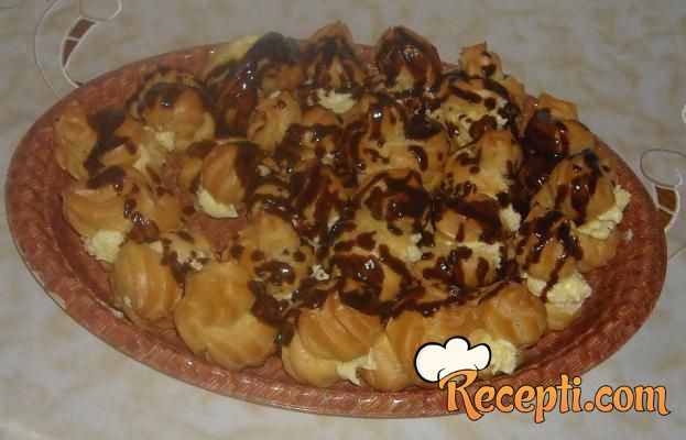 Profiterole (2)