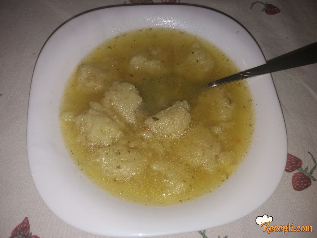 Moja supa sa knedlama