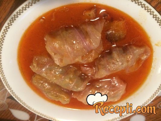 Sarma sa kiselim kupusom iz rasola