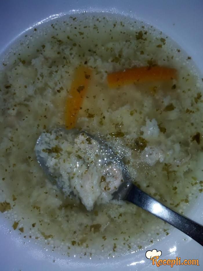 Pileća supa sa dronjcima (2)