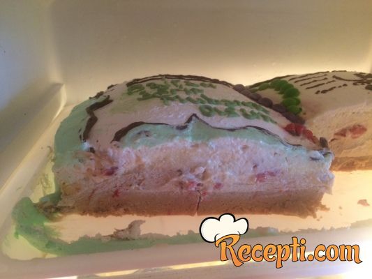 Torta sa jagodama (14)