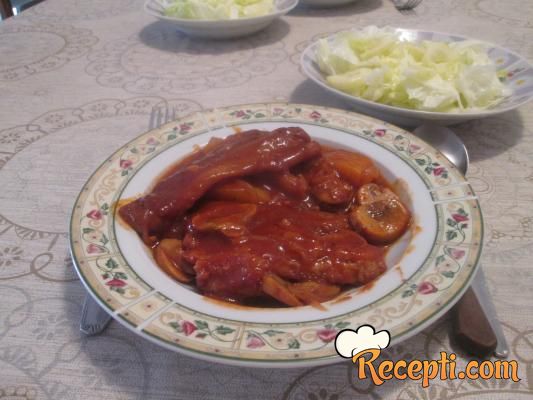 Fileti oslića u paradajz sosu