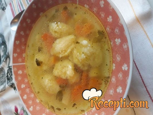 Supa od ćuretine sa knedlama