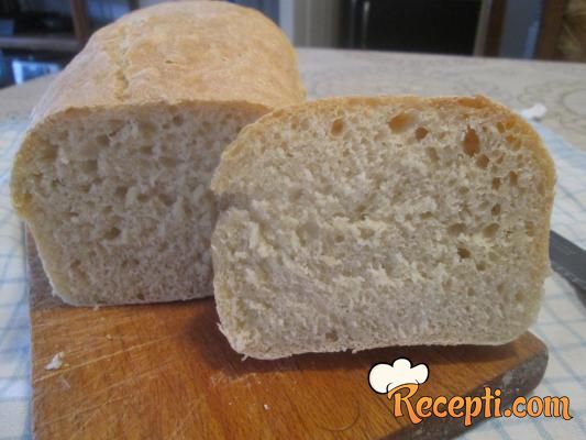 Hleb sa domaćim kvascem