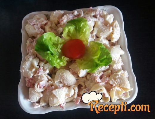 Salata (testenina, šunka, kačkavalj)