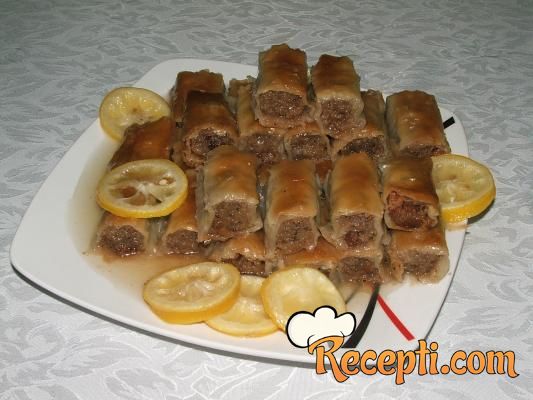 Baklava sa lješnjacima i plazmom