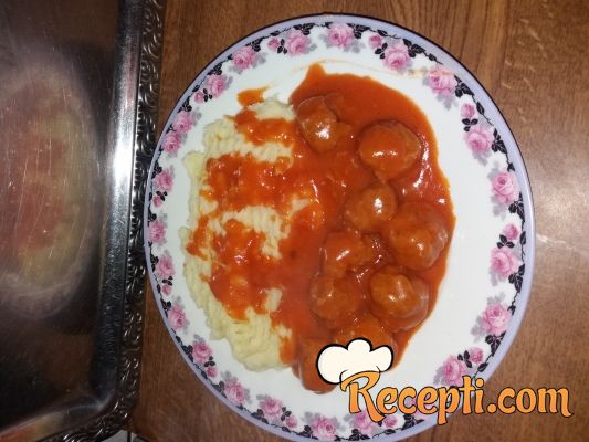 Ćufte u paradajz sosu (15)