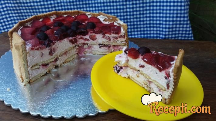 Voćna keks torta bez margarina