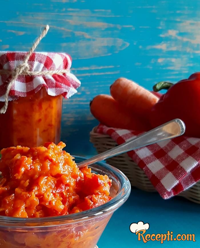 Ajvar od paprika i šargarepe