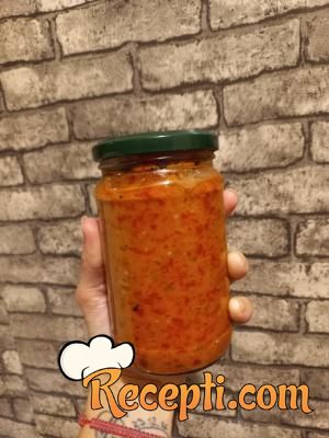 Ajvar sa pečenim paprikama